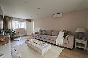 Living Room- click for photo gallery